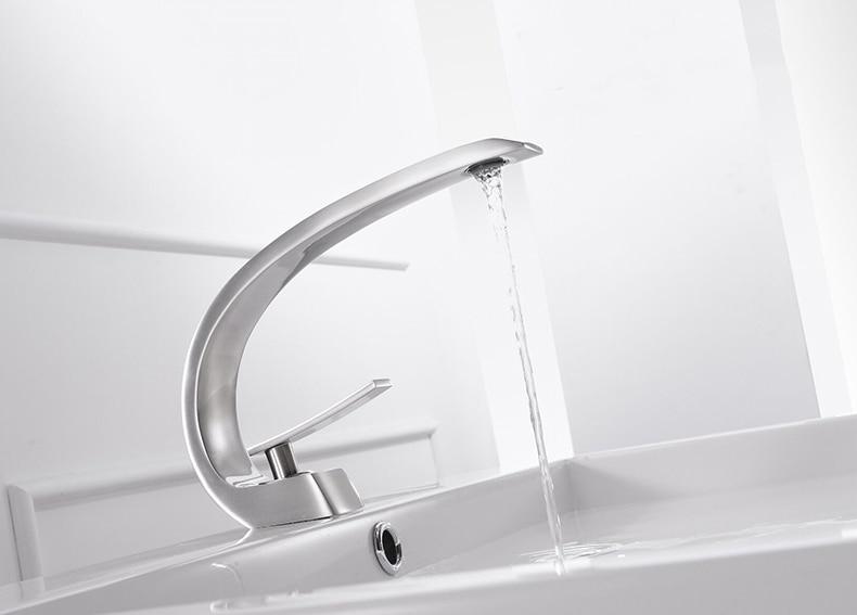 Modern Design Single Handle Basin Faucet
